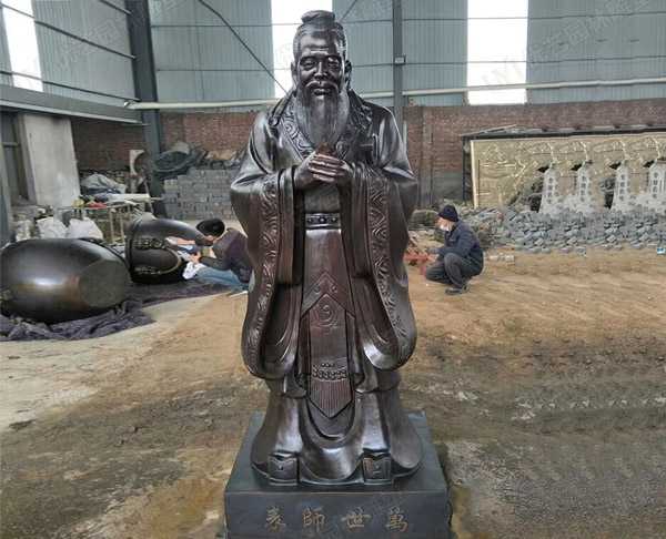 玻璃鋼雕塑制作出仿銅效果的步驟是什么呢？